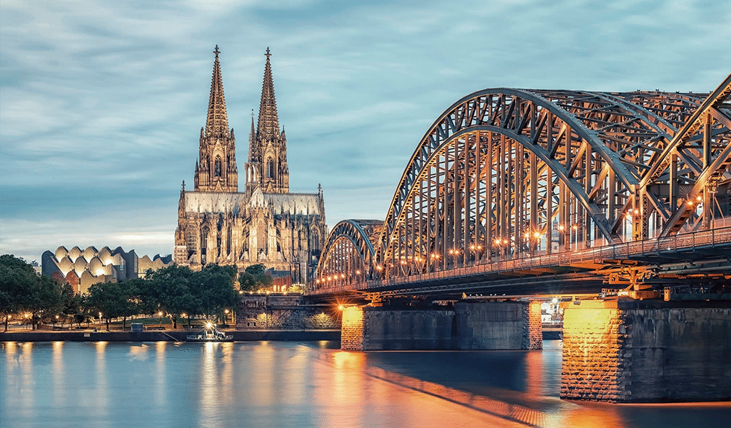 DCARER Showcases Pioneering Digital Dentistry Solutions at IDS 2025 in Cologne